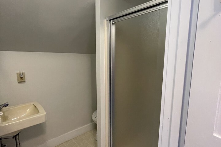 Room 33 of 43