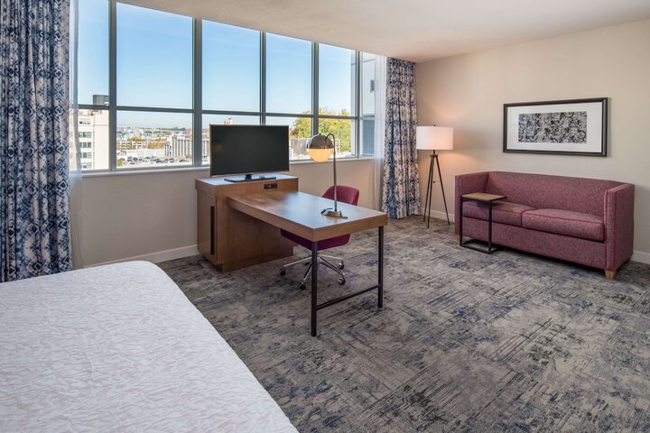 Room 35 of 48