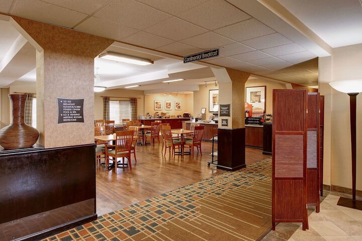 Phoenix Inn Suites - Albany