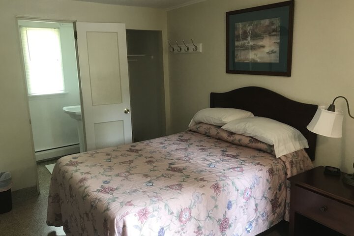 Room 51 of 98
