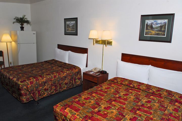 Room 19 of 34