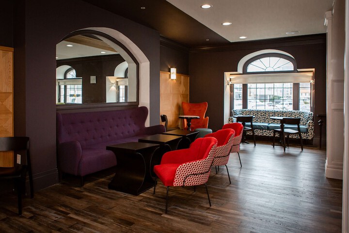 The Sire Hotel Lexington Tapestry Collection by Hilton