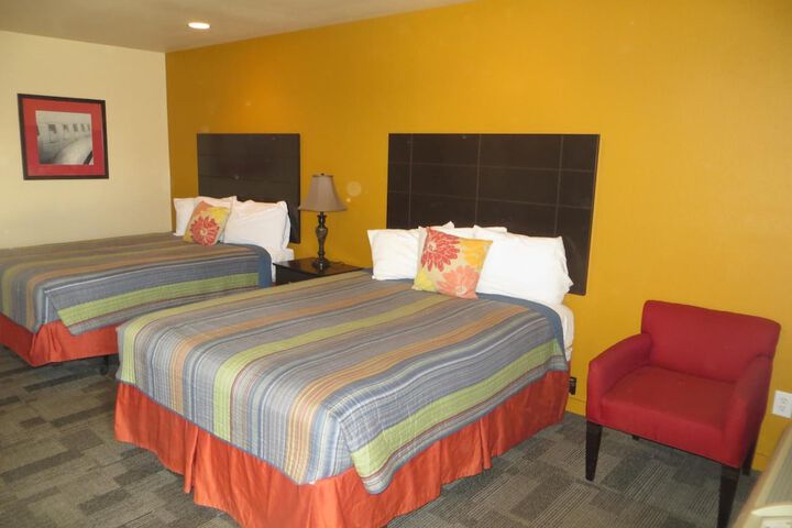 Room 16 of 32