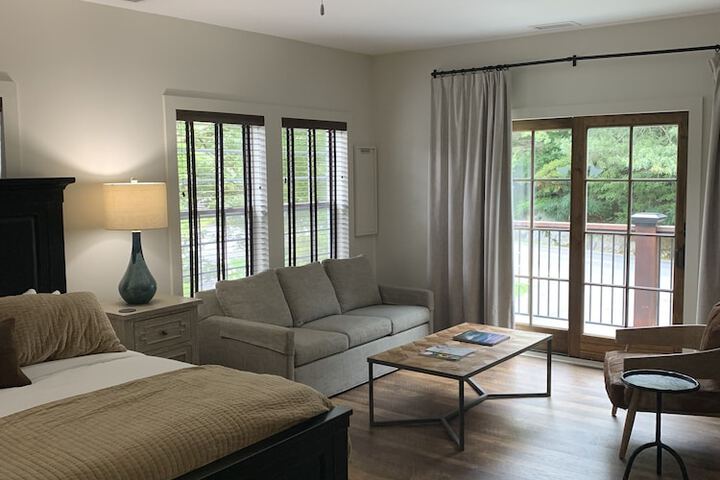 Room 9 of 48