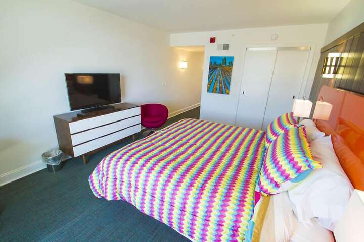 Room 15 of 30