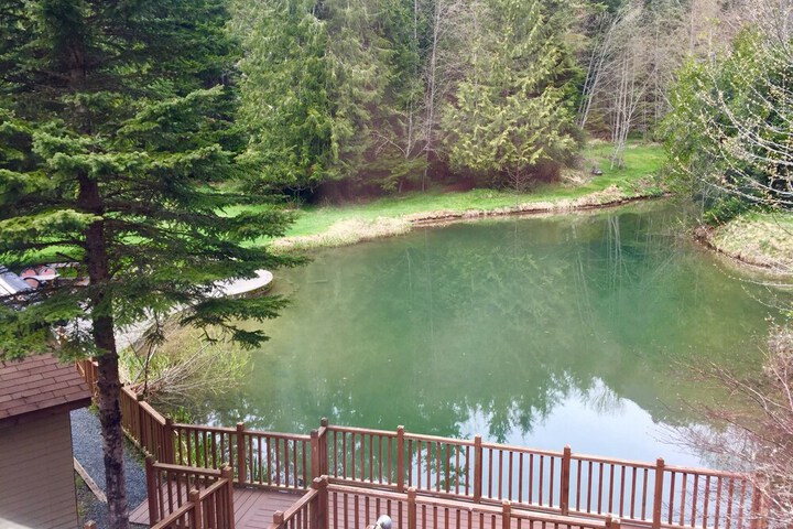 Alexanders Lodge