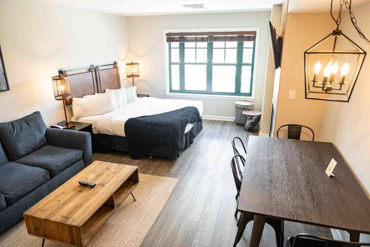 Room 32 of 117