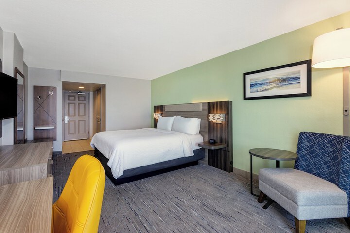 Room 52 of 90