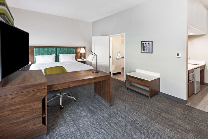 Room 5 of 26