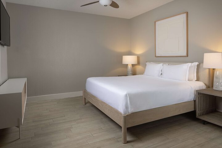 Room 40 of 134