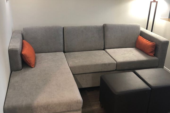 Room 27 of 51