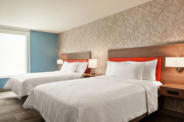Room 14 of 38