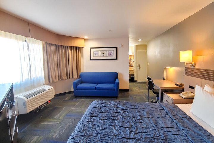 Room 30 of 52