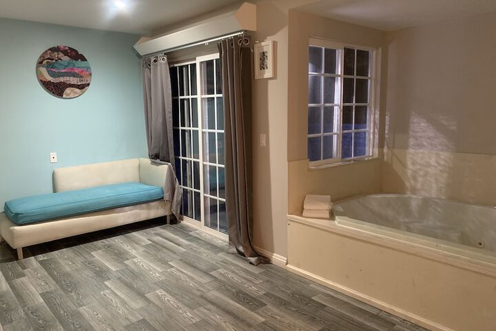Room 16 of 29