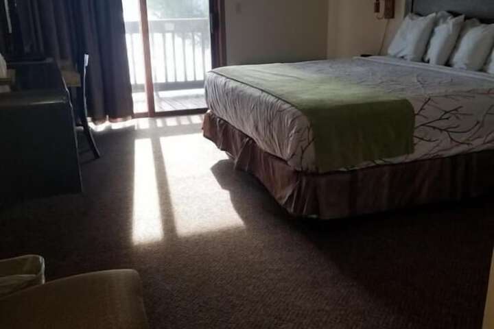 Room 22 of 35
