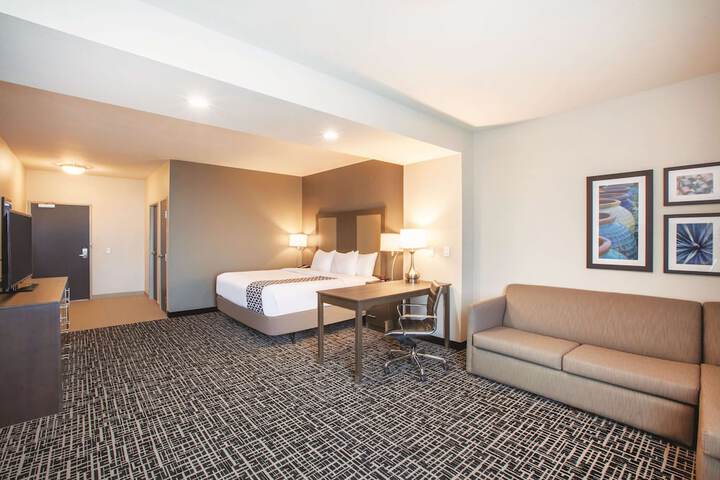 La Quinta Inn & Suites by Wyndham San Marcos Outlet Mall