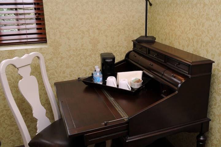 Room 18 of 47