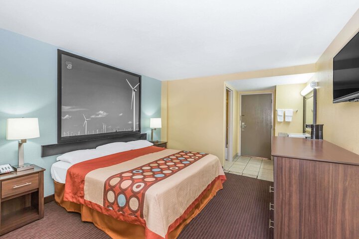 Room 21 of 94