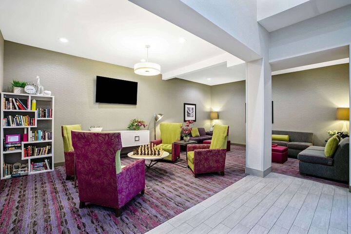 Hotel Interior 8 of 31