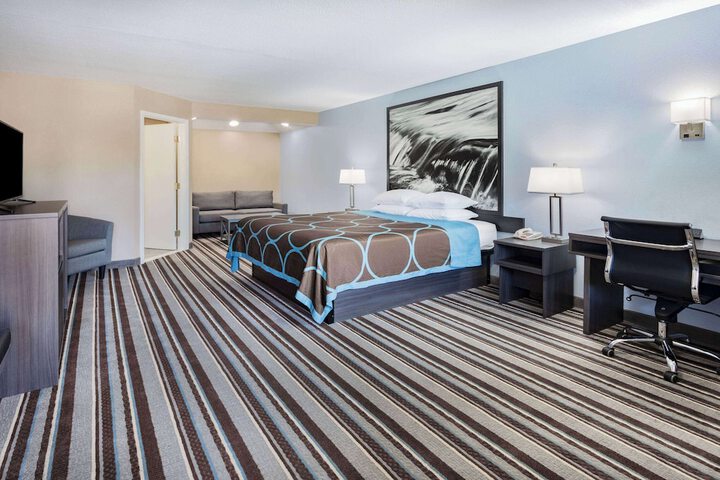 Room 34 of 45