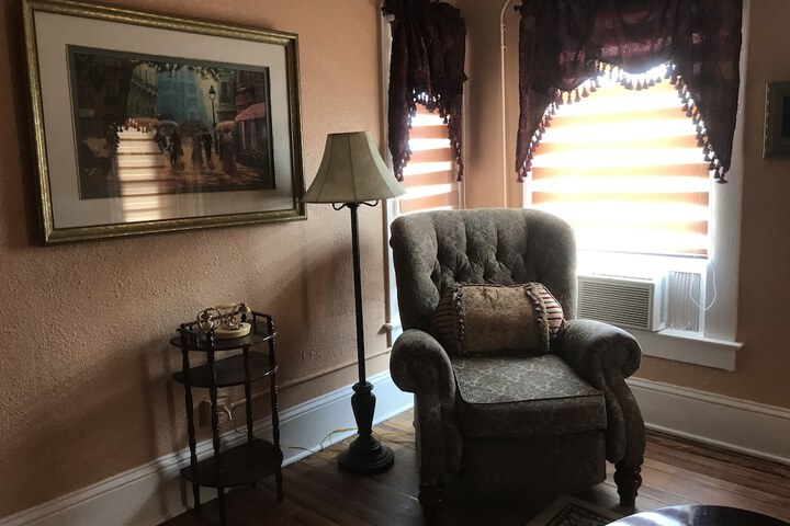 Room 64 of 104