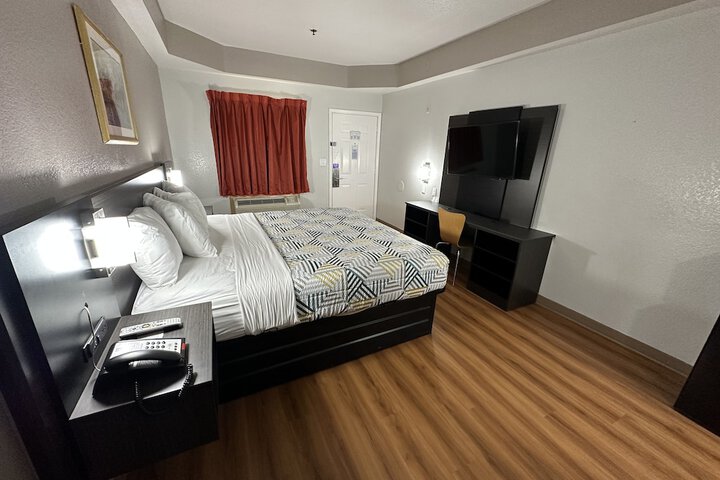 Motel 6 Alvarado TX