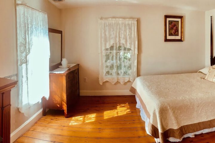 Room 33 of 125