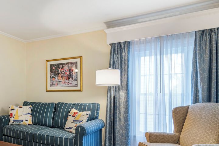 Room 25 of 72