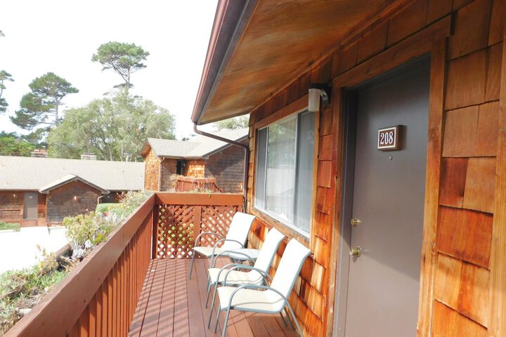 Pacific Gardens Inn