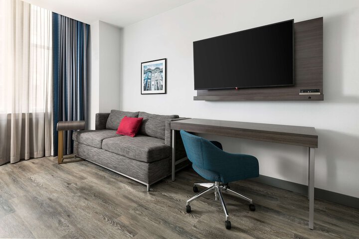 Room 19 of 41
