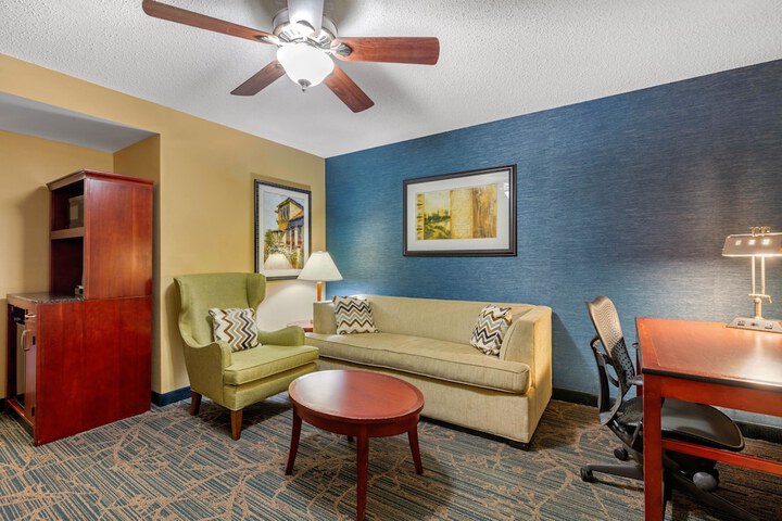 Room 21 of 48