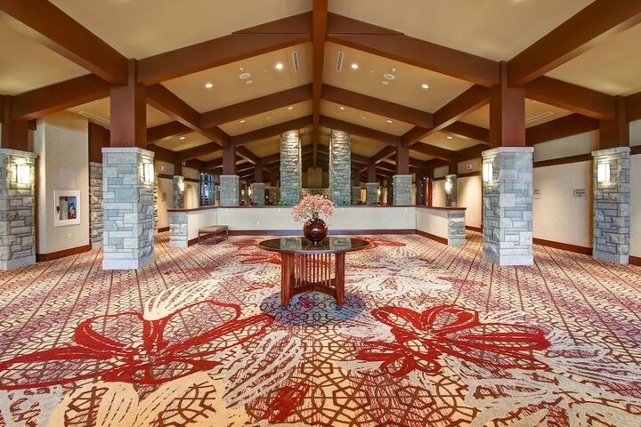 DoubleTree Fallsview Resort & Spa by Hilton Niagara Falls