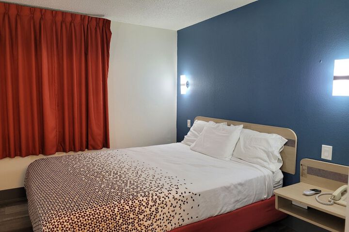 Modern Stay 39 Lakeview by OYO Minonk Garden