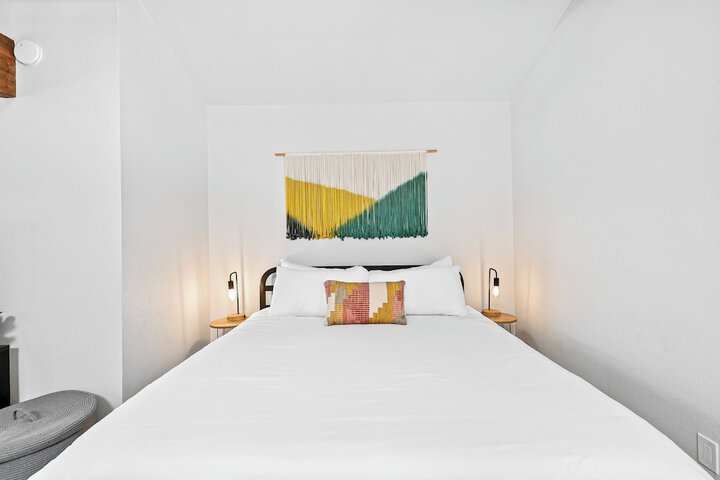 Basecamp Lodge