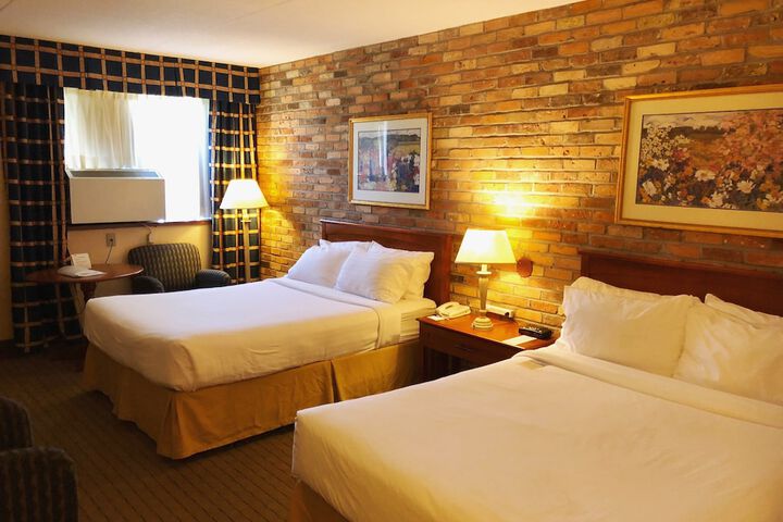 Room 11 of 29