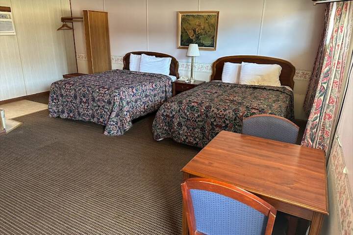 Room 8 of 35