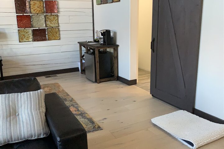 Room 36 of 80