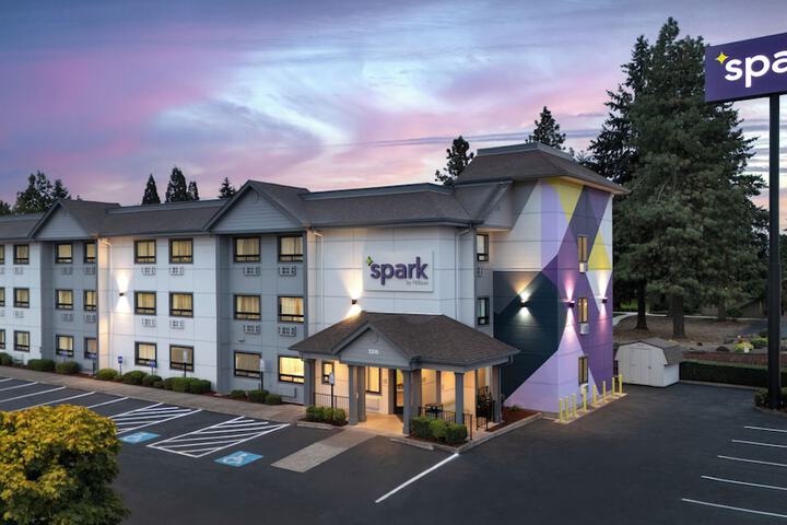 Spark by Hilton Springfield Eugene