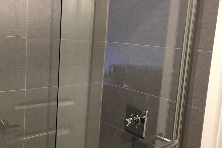 Room 11 of 19