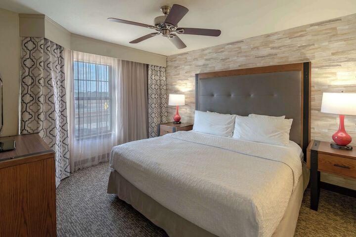 Room 22 of 39