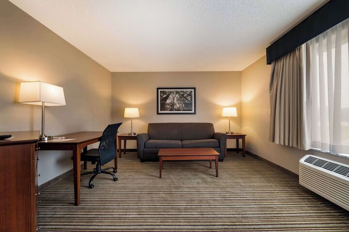 Room 15 of 40