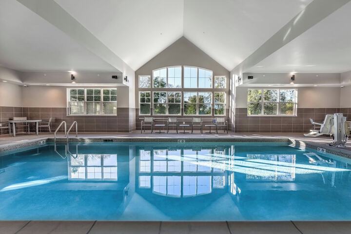 Residence Inn by Marriott Milwaukee Brookfield