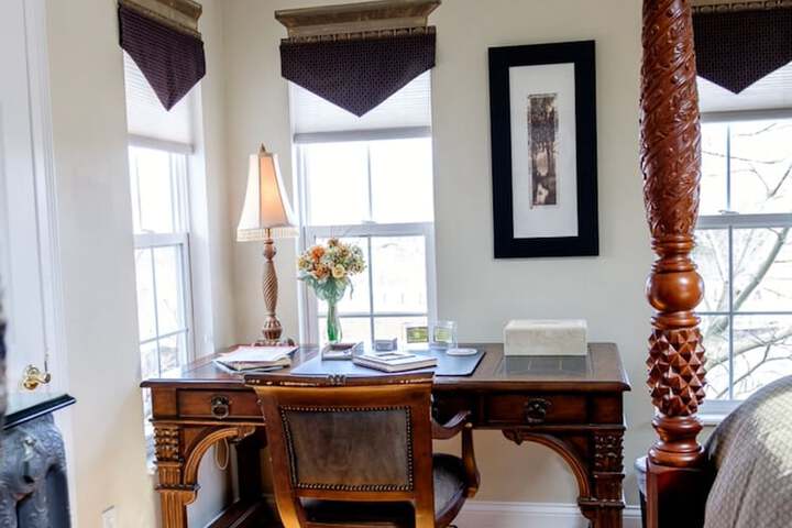 Room 14 of 22