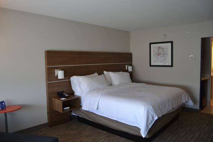 Room 17 of 42