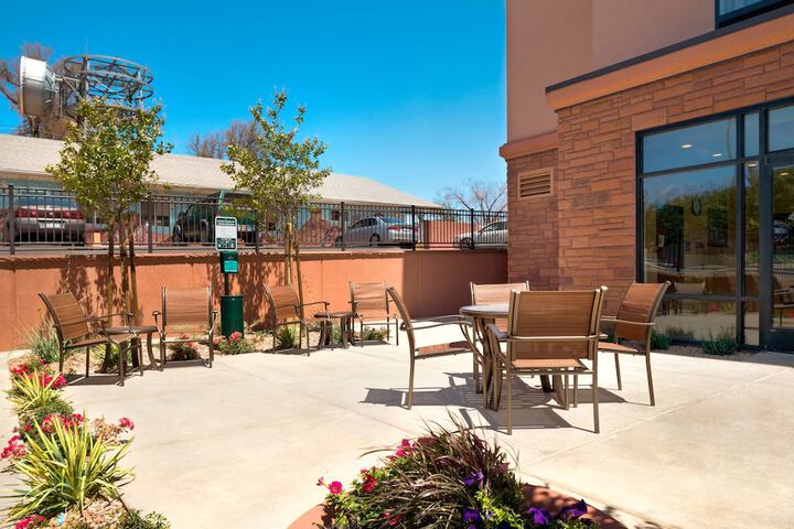 Terrace/Patio 23 of 24