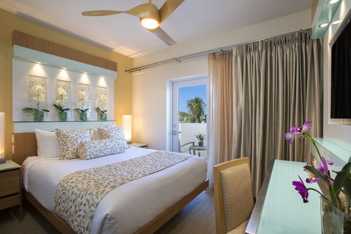 Room 30 of 40