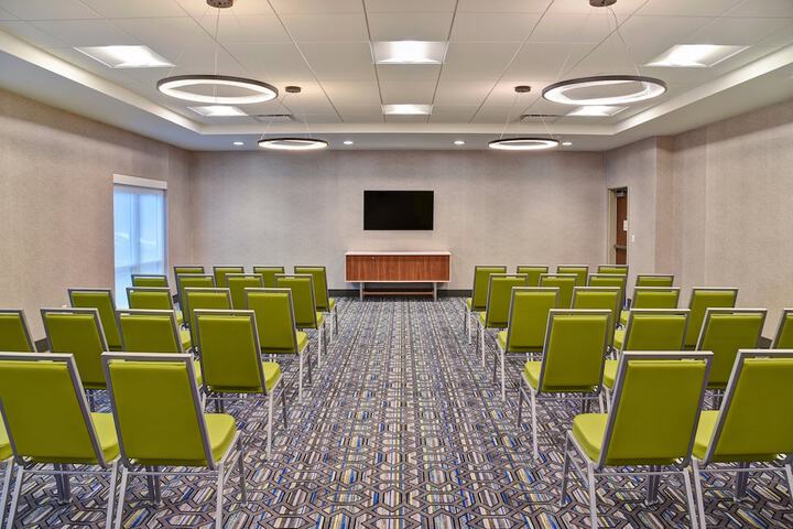 Holiday Inn Express & Suites Ottawa by IHG