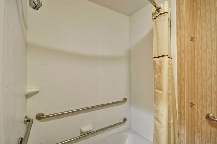 Room 25 of 55