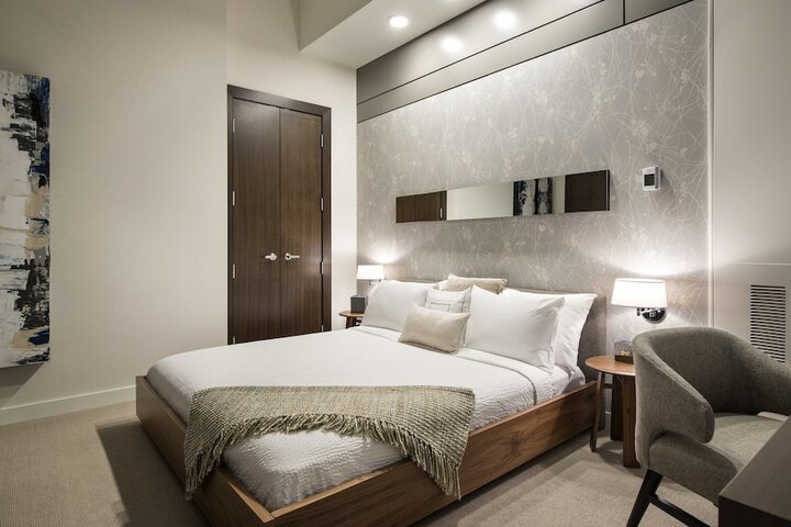 Room 18 of 53