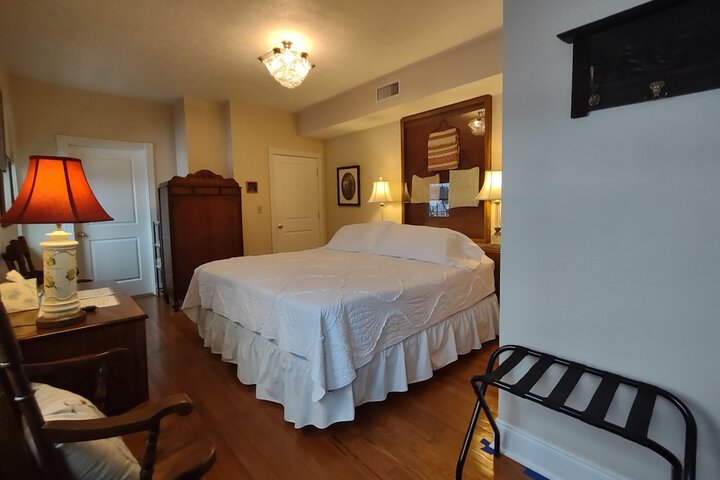 Room 20 of 73